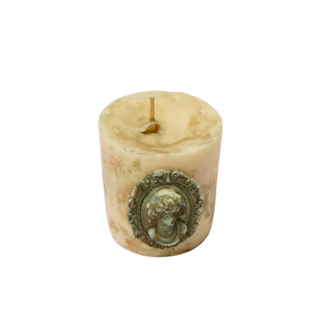 Rustic Crest Candle