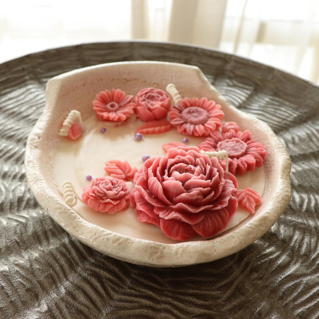 Petal Embrace Candle