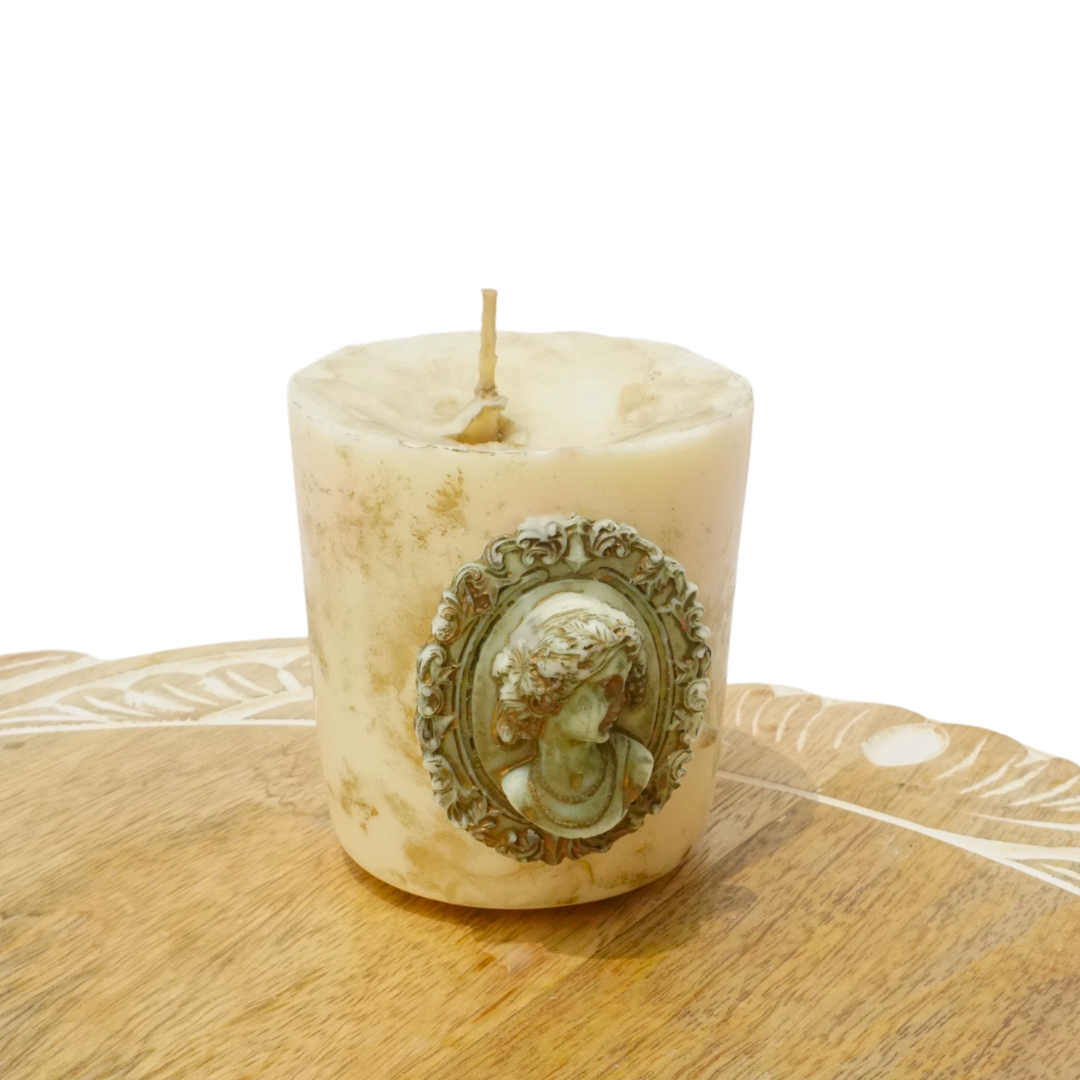 Rustic Crest Candle