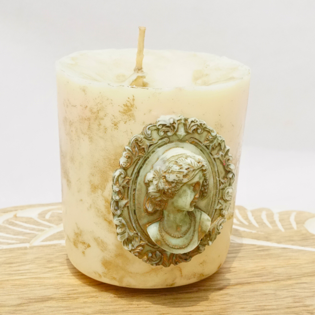 Rustic Crest Candle