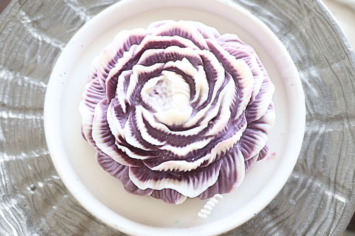 Lilac Whisper Bloom Candle
