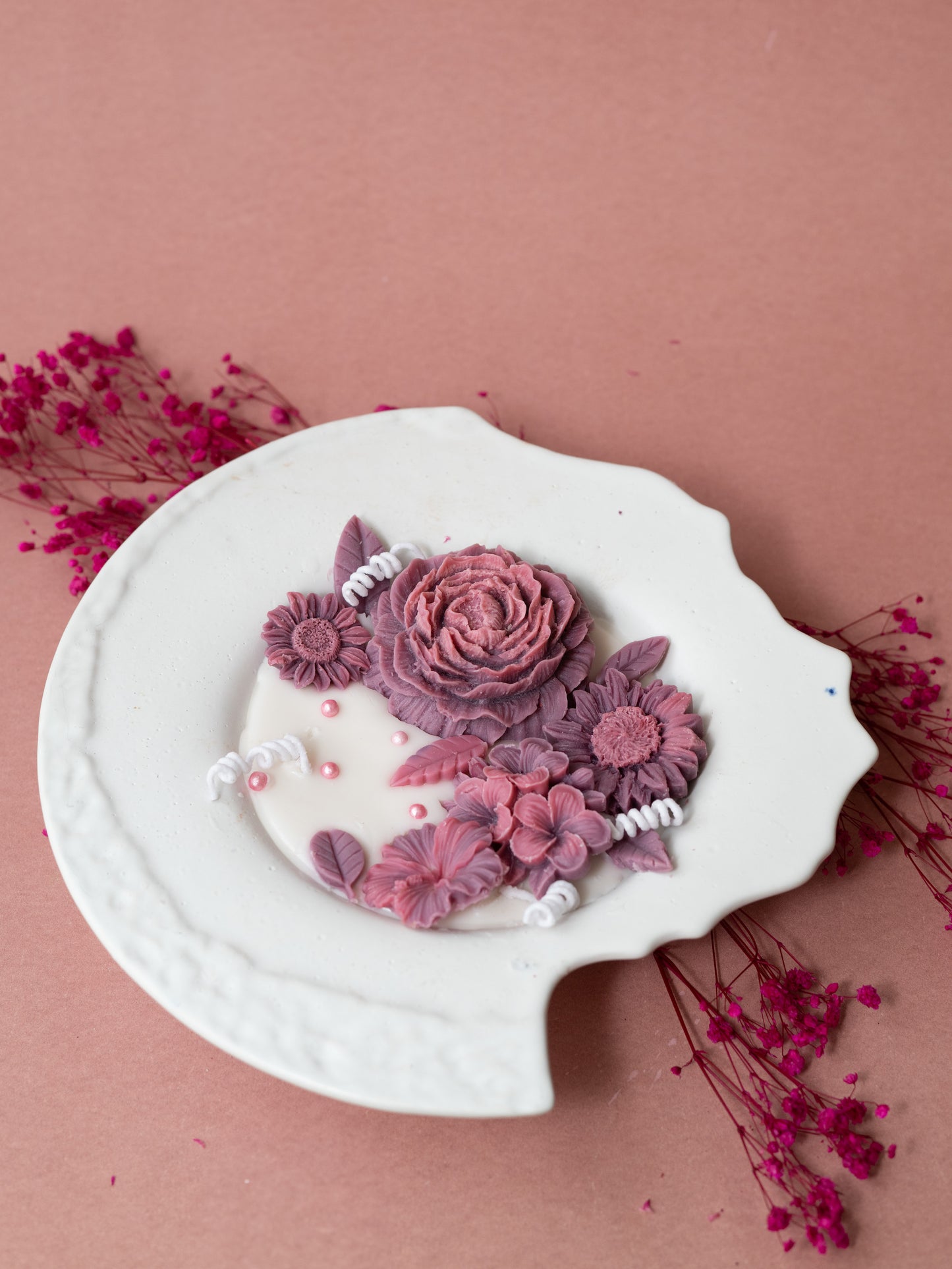 Blushed Bloom Shell Candle