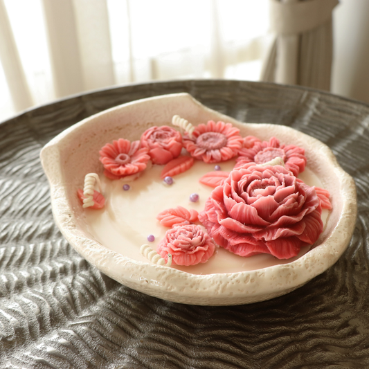 Petal Embrace Candle