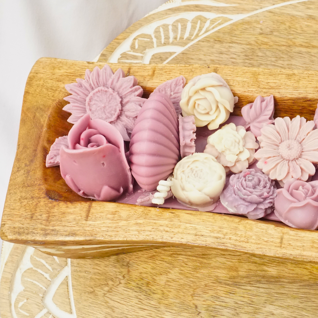 Elegance in Bloom Tray Candle