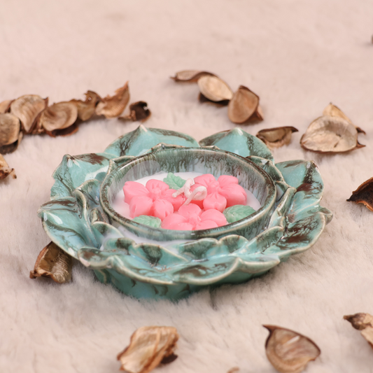 The Coral Petal Candle