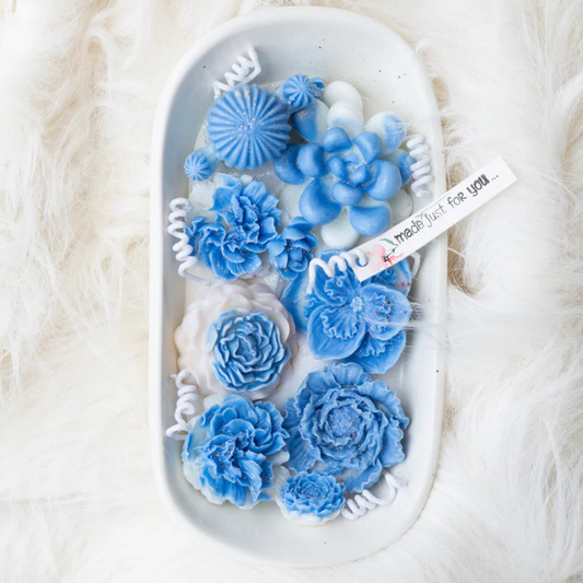 Frosted Bloom Gift Candle
