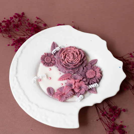 Blushed Bloom Shell Candle